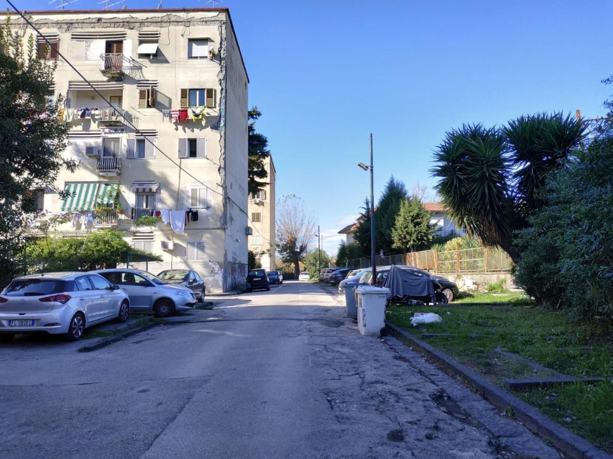 Peppino'S Room Naples Exterior photo