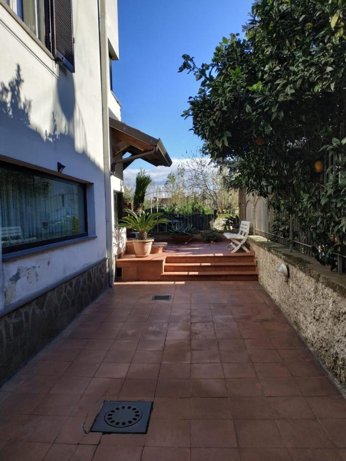 Peppino'S Room Naples Exterior photo