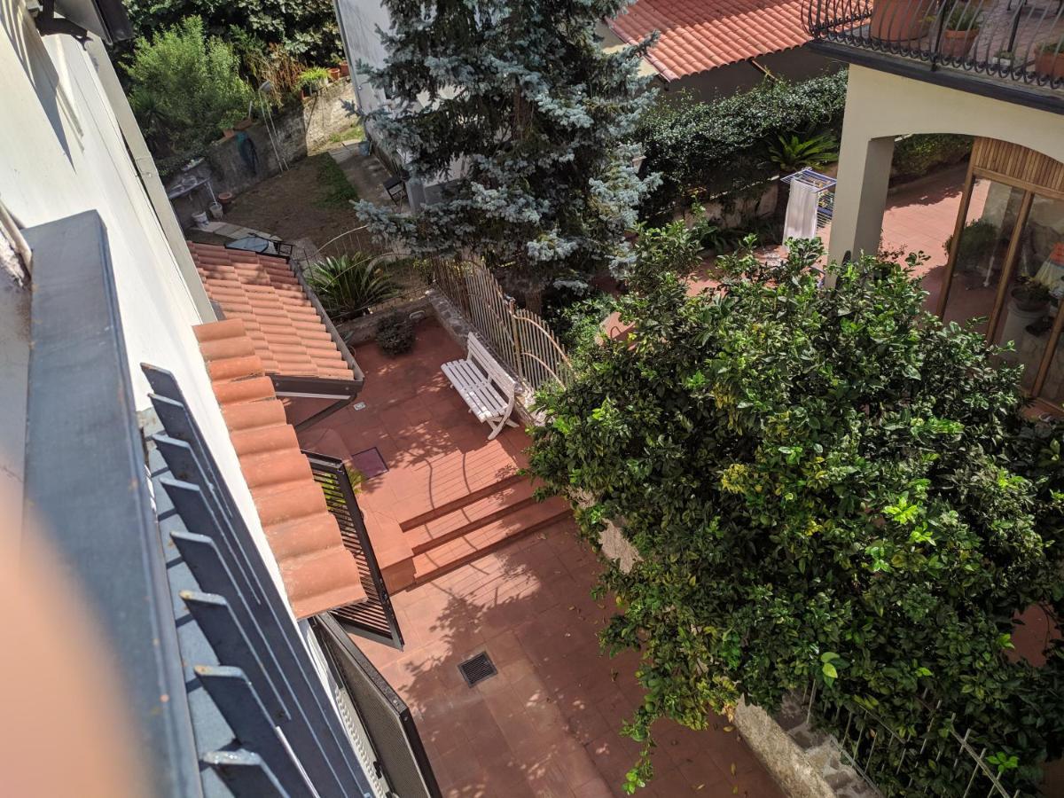 Peppino'S Room Naples Exterior photo