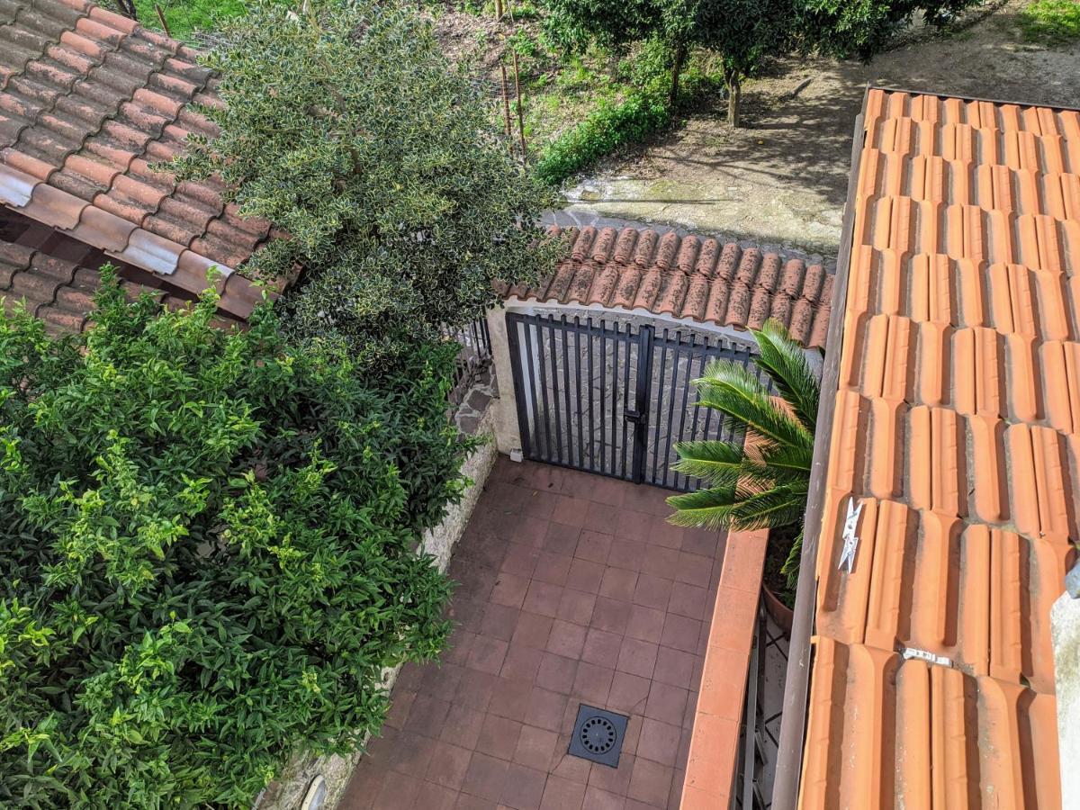 Peppino'S Room Naples Exterior photo